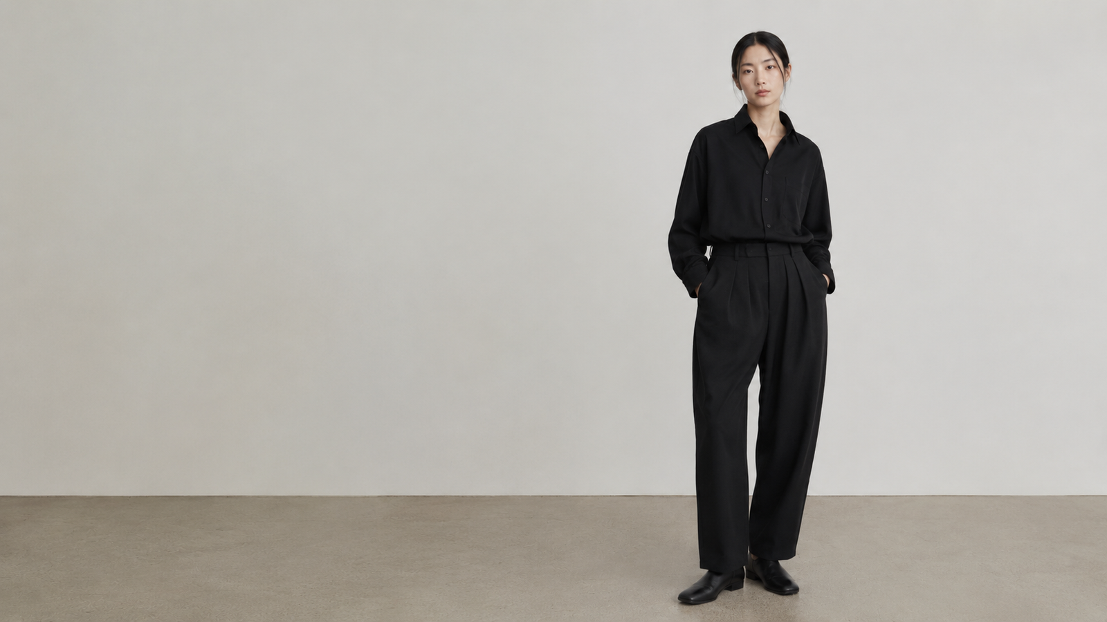 Pantalon femme LE17SEPTEMBRE noir, coupe ample et silhouette coréenne minimaliste premium sur WaHallyu