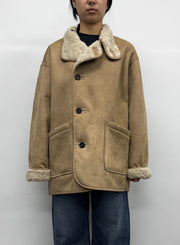Low Classic veste réversible effet shearling beige portée de face