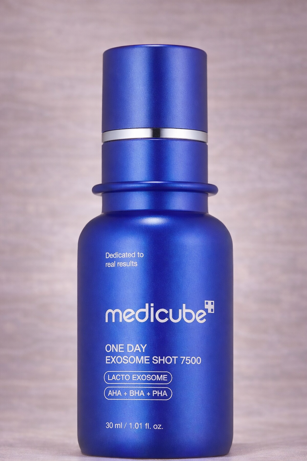 MEDICUBE – ONE DAY EXOSOME SHOT PORE AMPOULE 7500  Revitalizing Serum with Microneedles – 30 ml